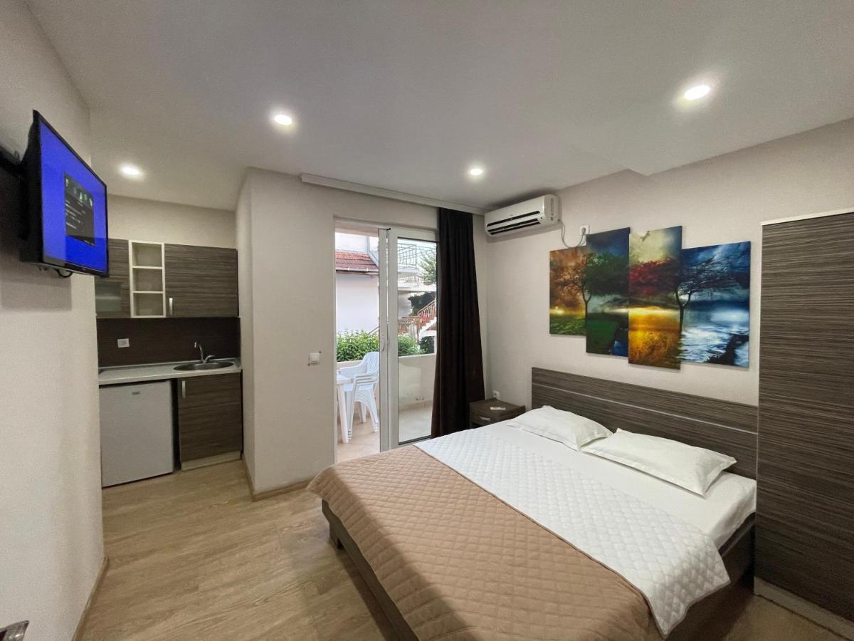 Apartments Lati ウルツィニ エクステリア 写真