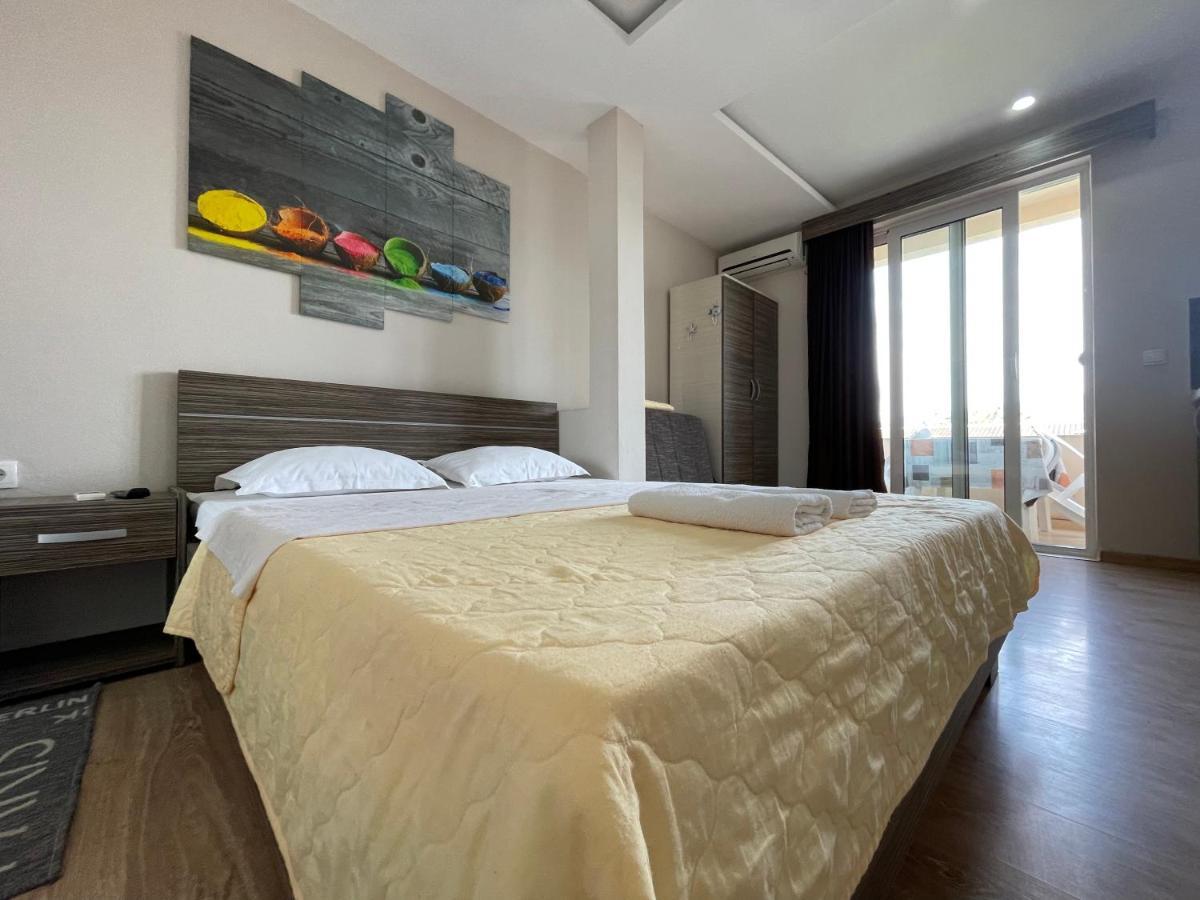 Apartments Lati ウルツィニ エクステリア 写真