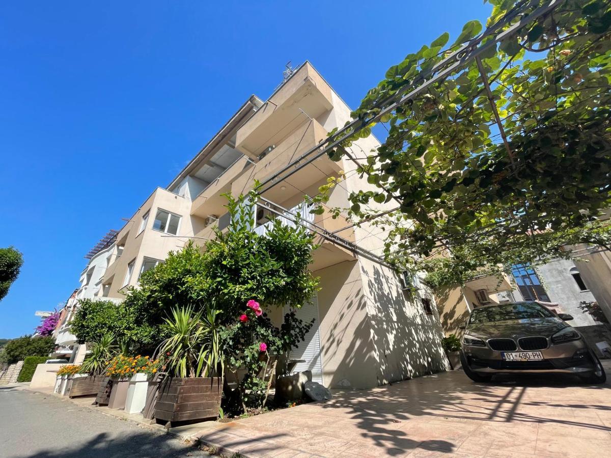 Apartments Lati ウルツィニ エクステリア 写真