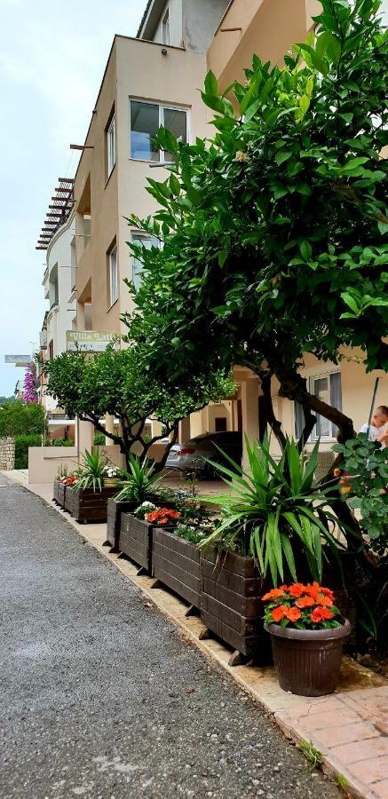 Apartments Lati ウルツィニ エクステリア 写真